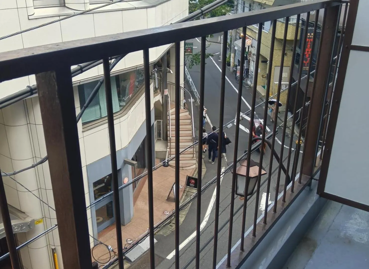 恵比寿駅から徒歩1分 渋谷3分 新宿10分 30M2でゆったり 最高の立地 302号室 Tokyo Apartment